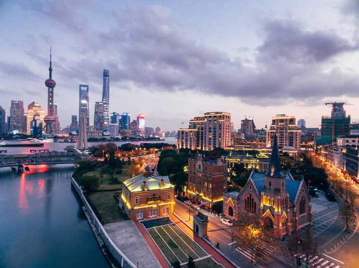 上海，繁华之都的历程与显赫地位